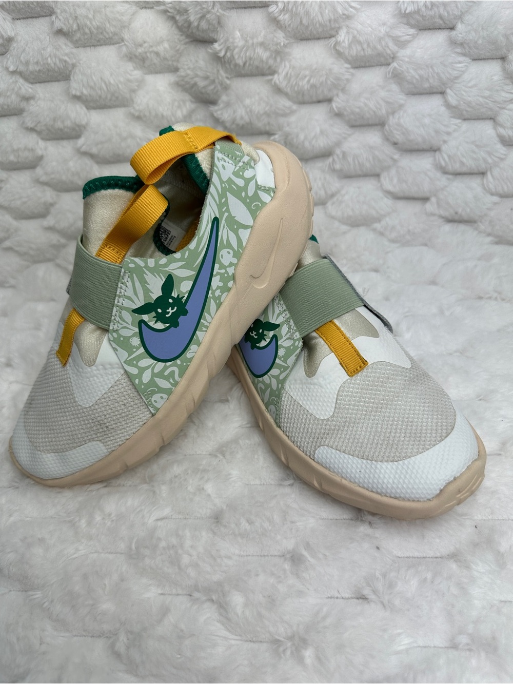Nike Kids Flex Runner in Green, White & Yellow